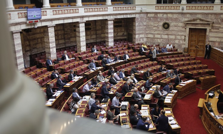 Βουλή: Ένταση επικράτησε στη συζήτηση για το νέο εκλογικό νόμο